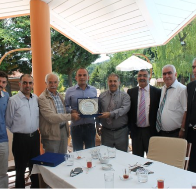 Lice Vakfından Galip Öztürk’e Plaket